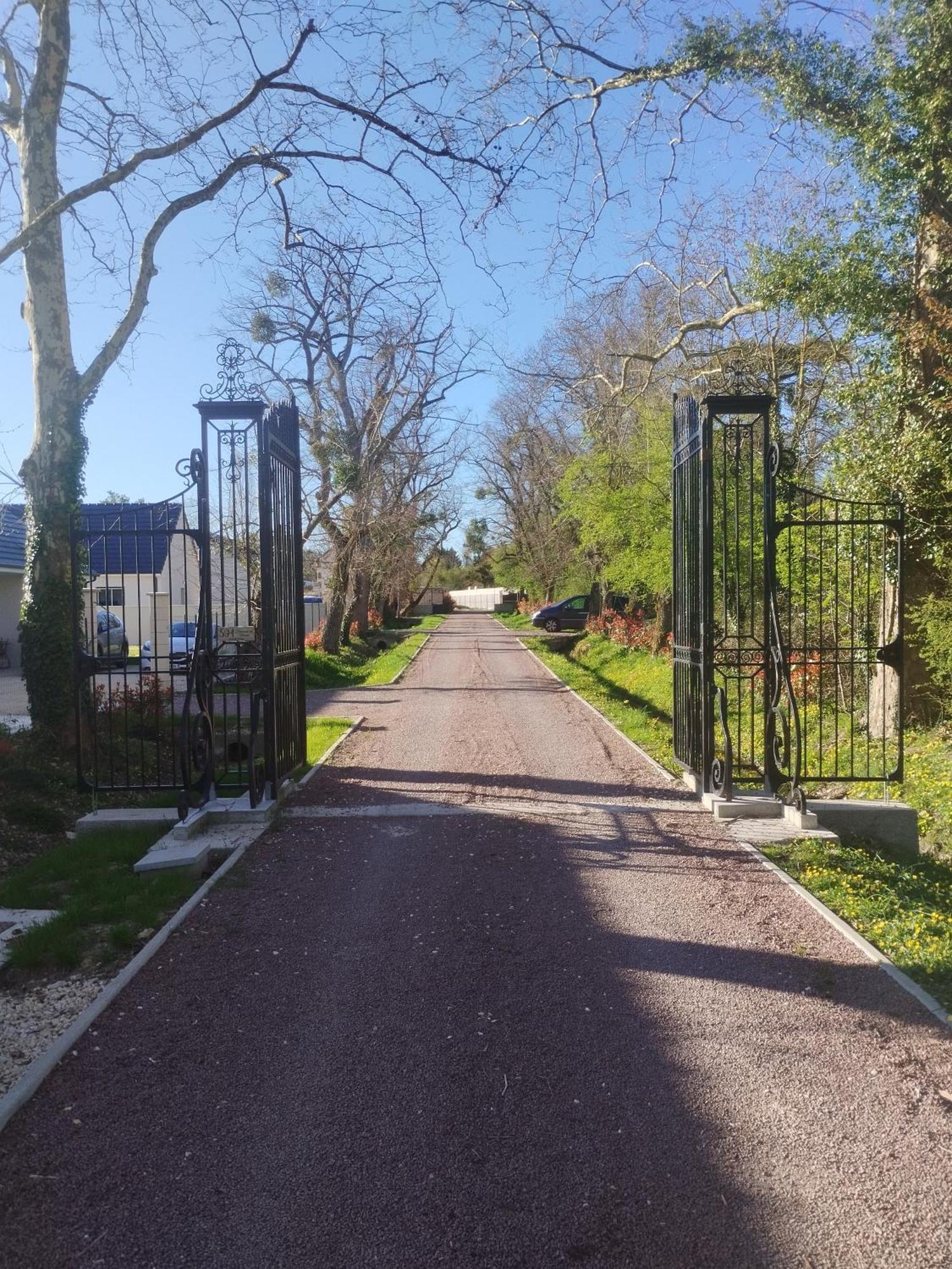 Domaine De Veauce Proche De Bourges Saint-Doulchard Exteriör bild